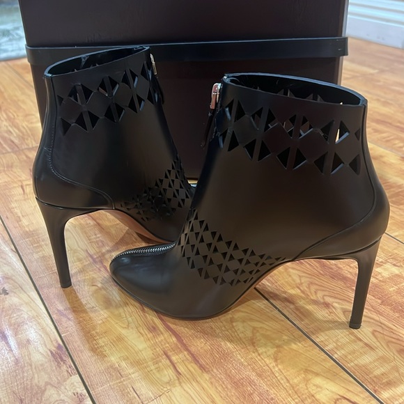 Alaia Leather Lazer Cut Booties - Picture 7 of 12